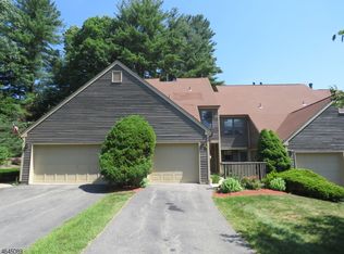 18B Quincy Ln, West Milford, NJ 07480
