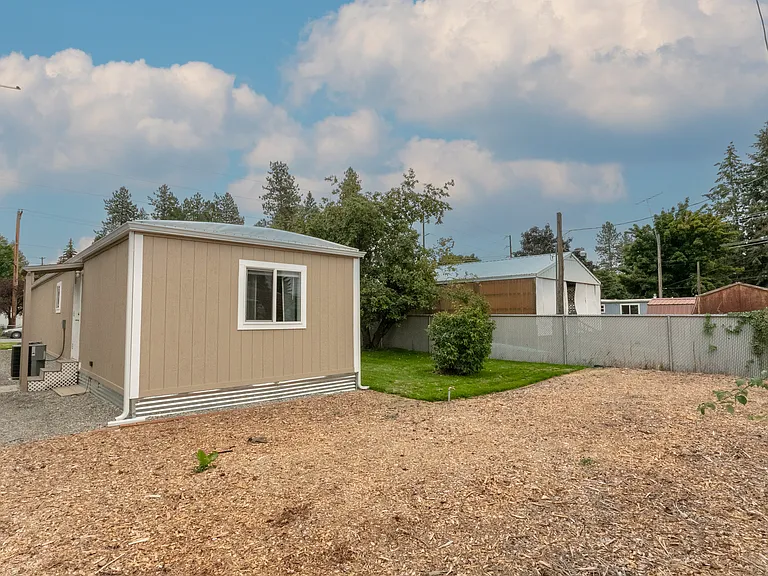2907 N Howard St — Photo 18
