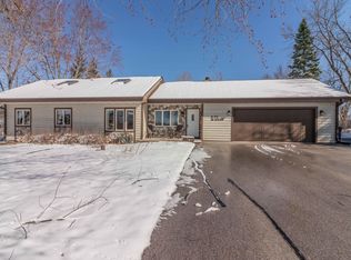 N72W16020 Good Hope Rd, Menomonee Falls, WI 53051
