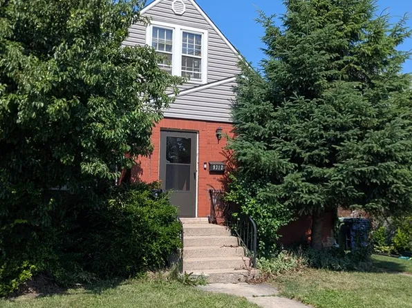 9312 S Francisco Ave, Evergreen Park, IL 60805