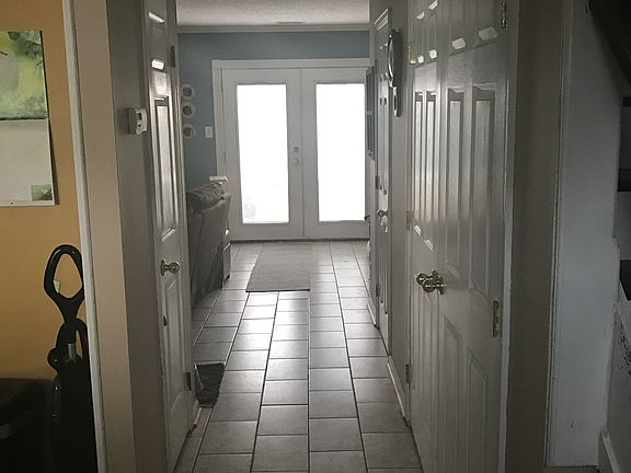 4th image of 1623 Jameson Dr