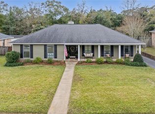 2112 Pine Needle Dr E, Mobile, AL 36609