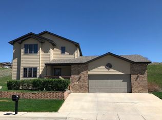 436 Middle Valley Dr, Rapid City, SD 57701
