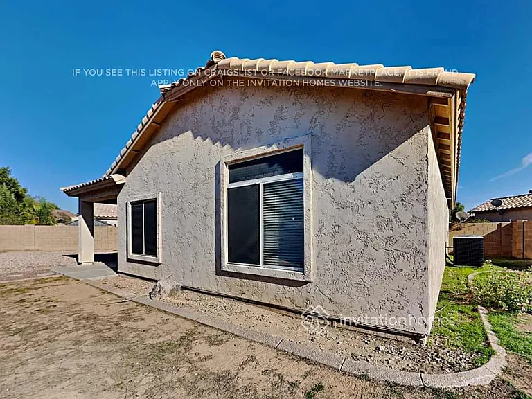 11034 W Granada Rd — Photo 16