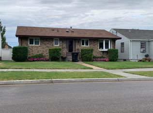 919 2nd Ave E, Williston, ND 58801