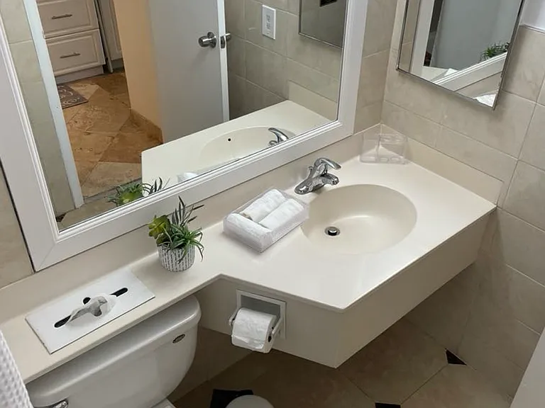 19201 Collins Ave #1017 — Photo 12