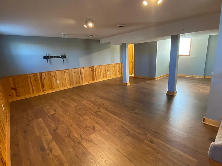 1619 Grove St — Photo 16