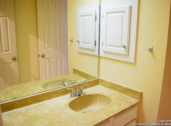 5th image of 4839 Brandeis St #822-G