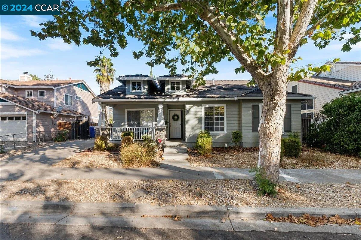 4675 Christenson St photo 1