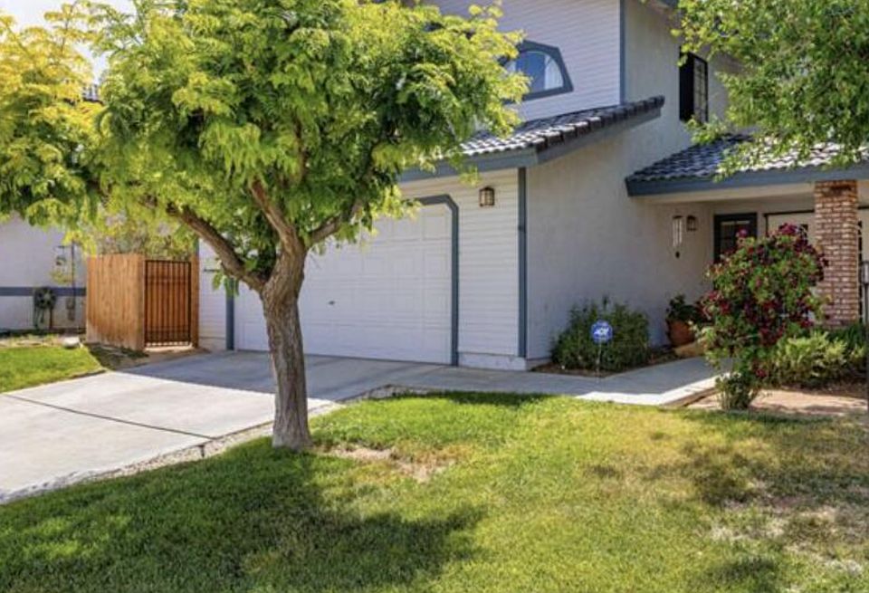 1st image of 21109 Windsong St