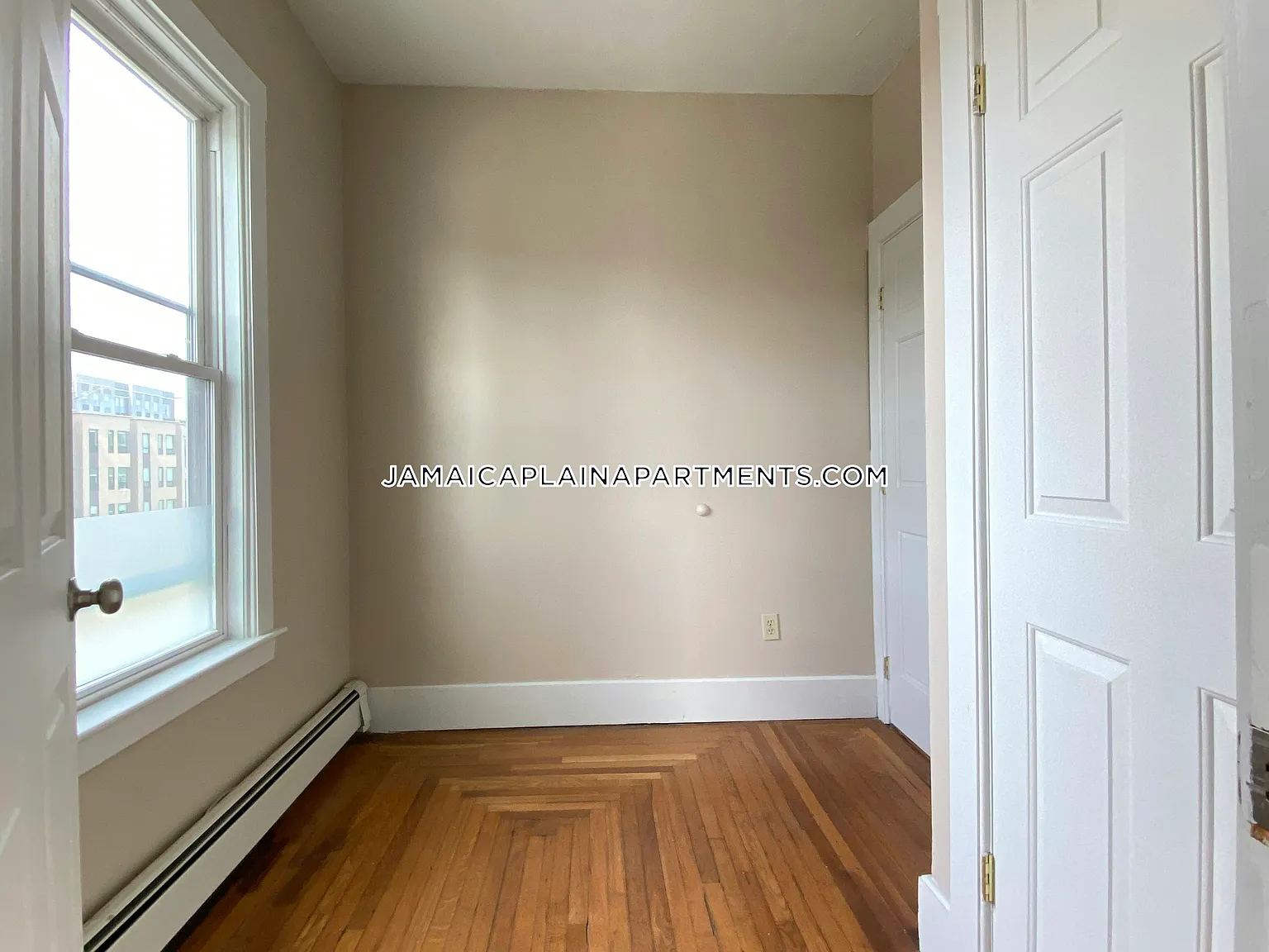3 bed, $2,700 — Photo 4