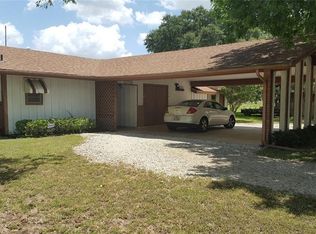 305 River Oak Dr, Seguin, TX 78155