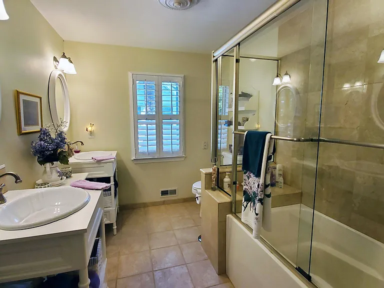 8756 Lake Shore Rd — Photo 15