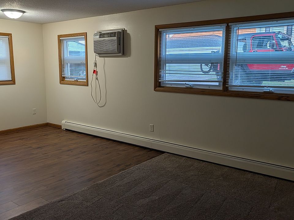Living & dining area