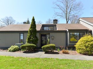 133 Heritage Vlg #A, Southbury, CT 06488