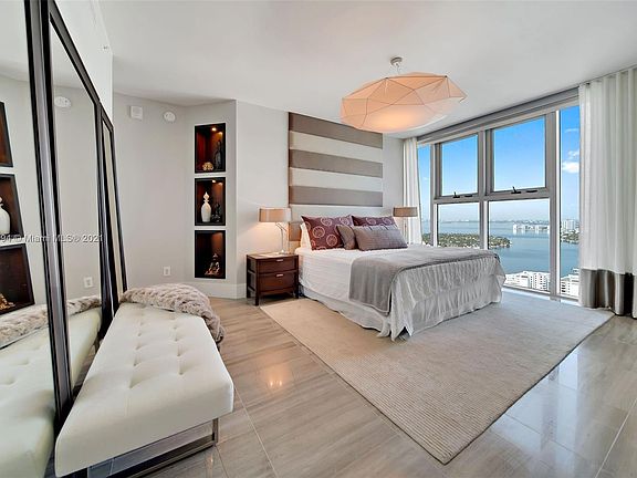4th image of 6899 Collins Ave Unit 3101
