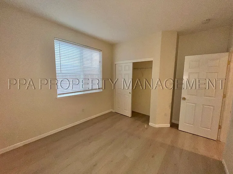 132 Shea Ct — Photo 7