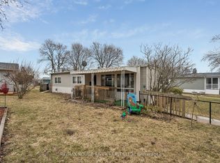 35 Hawthorne Dr, Innisfil, ON L9S 1P1