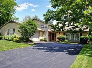 50 Burr Oak Ct, Lake Zurich, IL 60047
