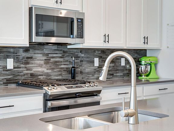 3rd image of 5103 Preserve Pl