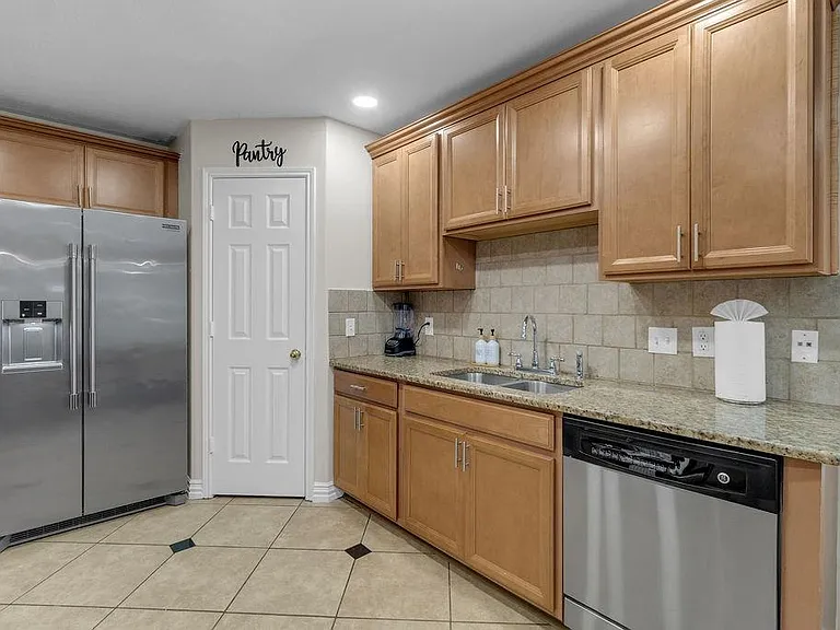 746 Cape Cottage Ln — Photo 8