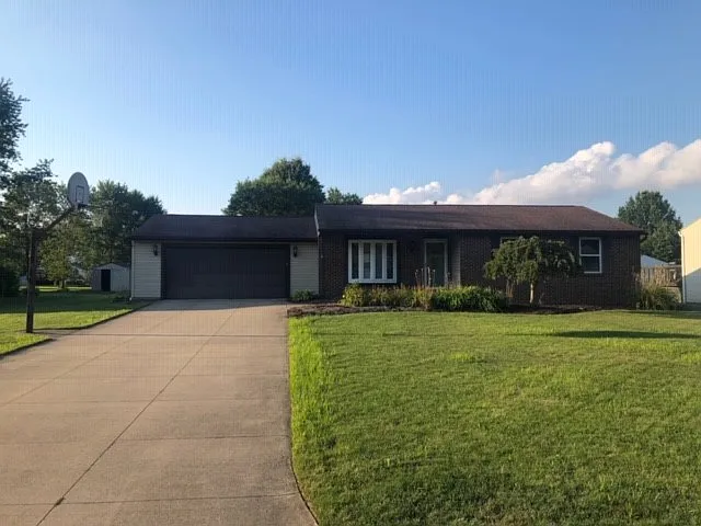 4755 Wildflower Dr photo 1