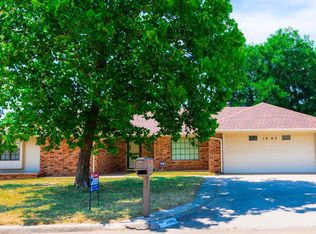 1005 N Harville Rd, Duncan, OK 73533