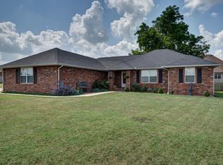 402 Todd Ln, Mount Vernon, MO 65712