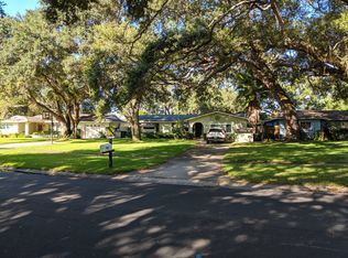 494 E Park Dr, Largo, FL 33771