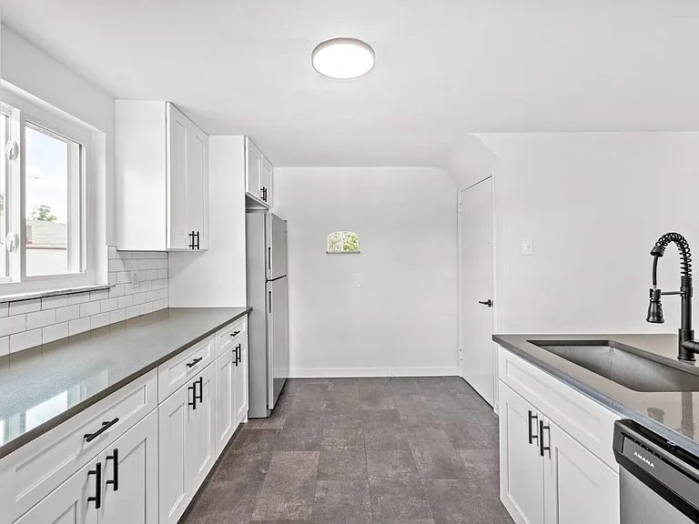 349 Virginia Ave — Photo 19