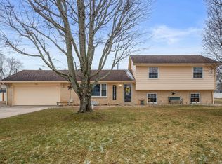 4705 W Shirley Ln, Muncie, IN 47302