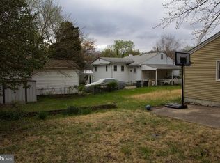 6805 Fairwood Rd, Hyattsville, MD 20784