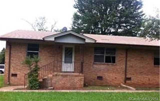 1st image of 310 Hillcrest Dr #A