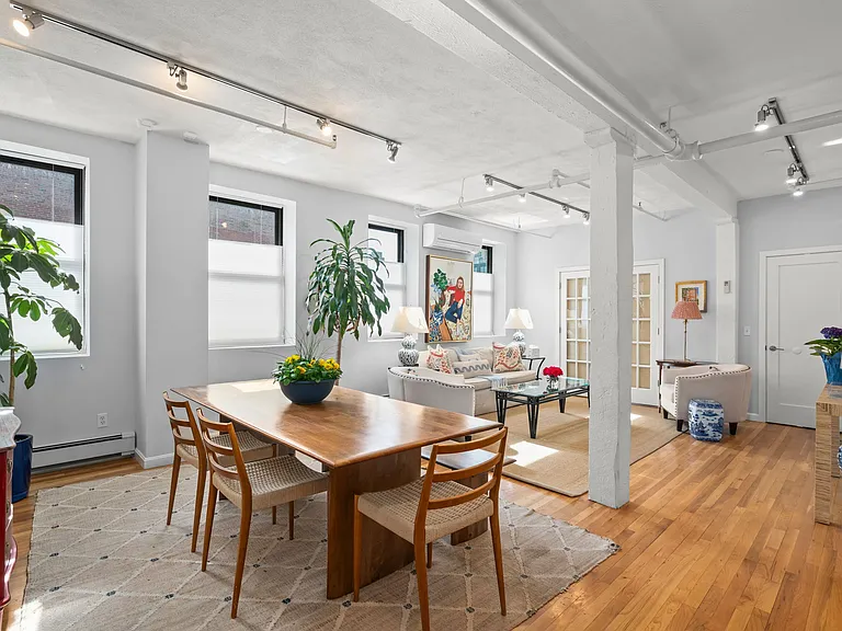 34 Plympton St #1 — Photo 8
