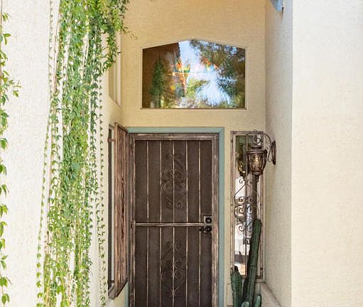 4th image of 2631 W Camino Ebano