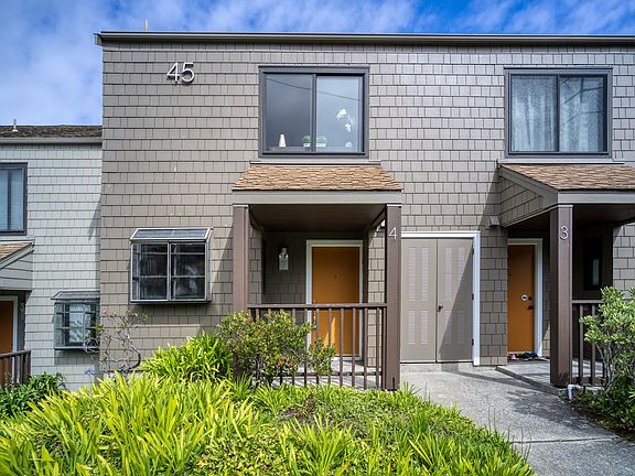 2nd image of 45 Hyde Ct APT 4