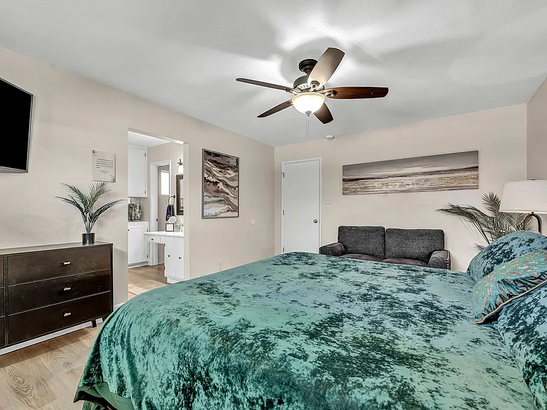 1490 Foster Dr — Photo 27