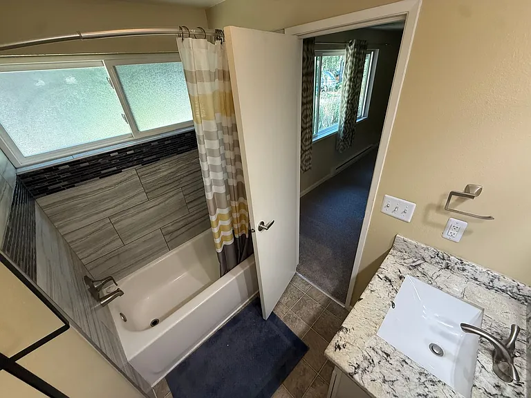 4460 Fir Dr NE — Photo 15