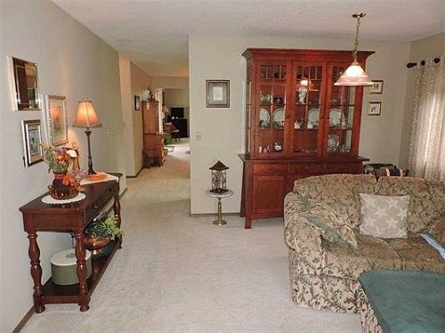 3rd image of 5161 Blue Jay Ln