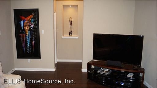 4th image of 1512 Fox Run Dr