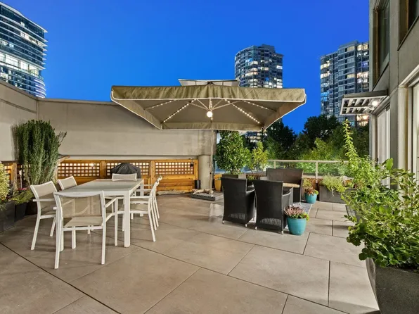 1009 Expo Blvd #307, Vancouver, BC V6Z 2V9