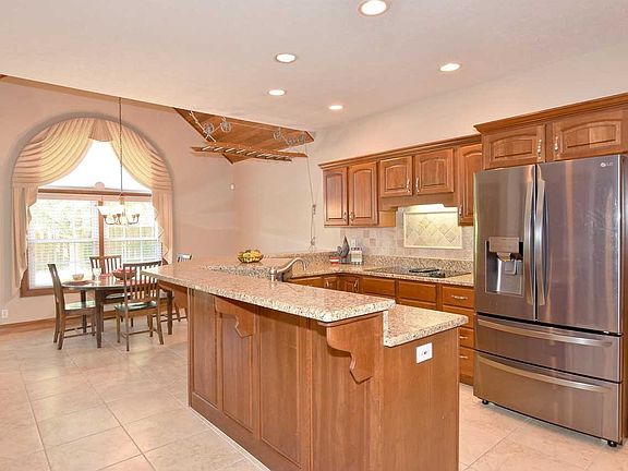 5th image of 3033 Southern Trace Dr