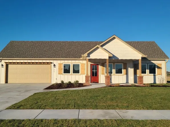 429 Tomte Ter, Lindsborg, KS 67456