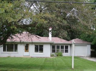 4426 McClure Ave, Gurnee, IL 60031