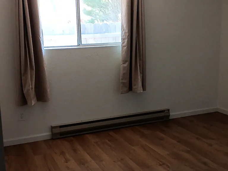 325 Collier Way — Photo 10