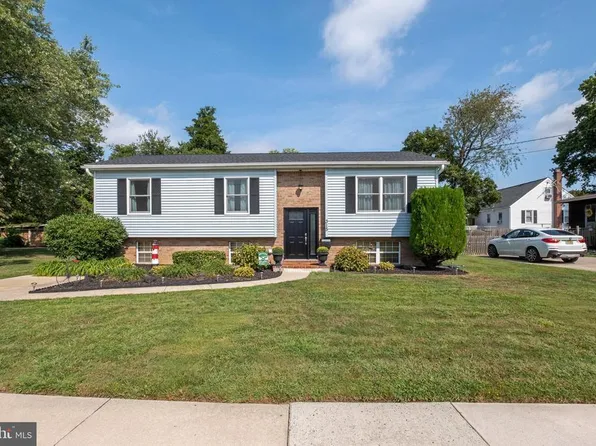 315 W Jackson Ave, Magnolia, NJ 08049
