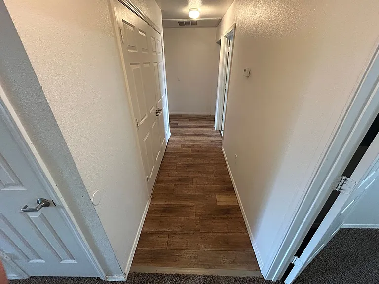 615 Eagle Dr — Photo 6
