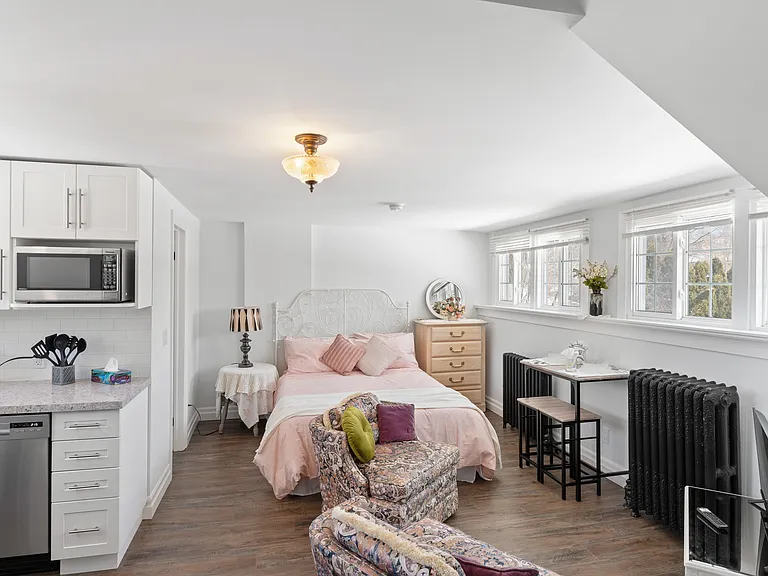 2014 Edinburgh Dr — Photo 18