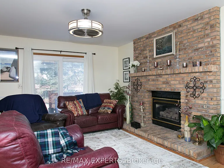 196 Shannon Pl — Photo 8