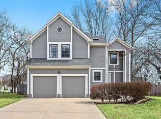 15221 Horton St, Overland Park, KS 66223